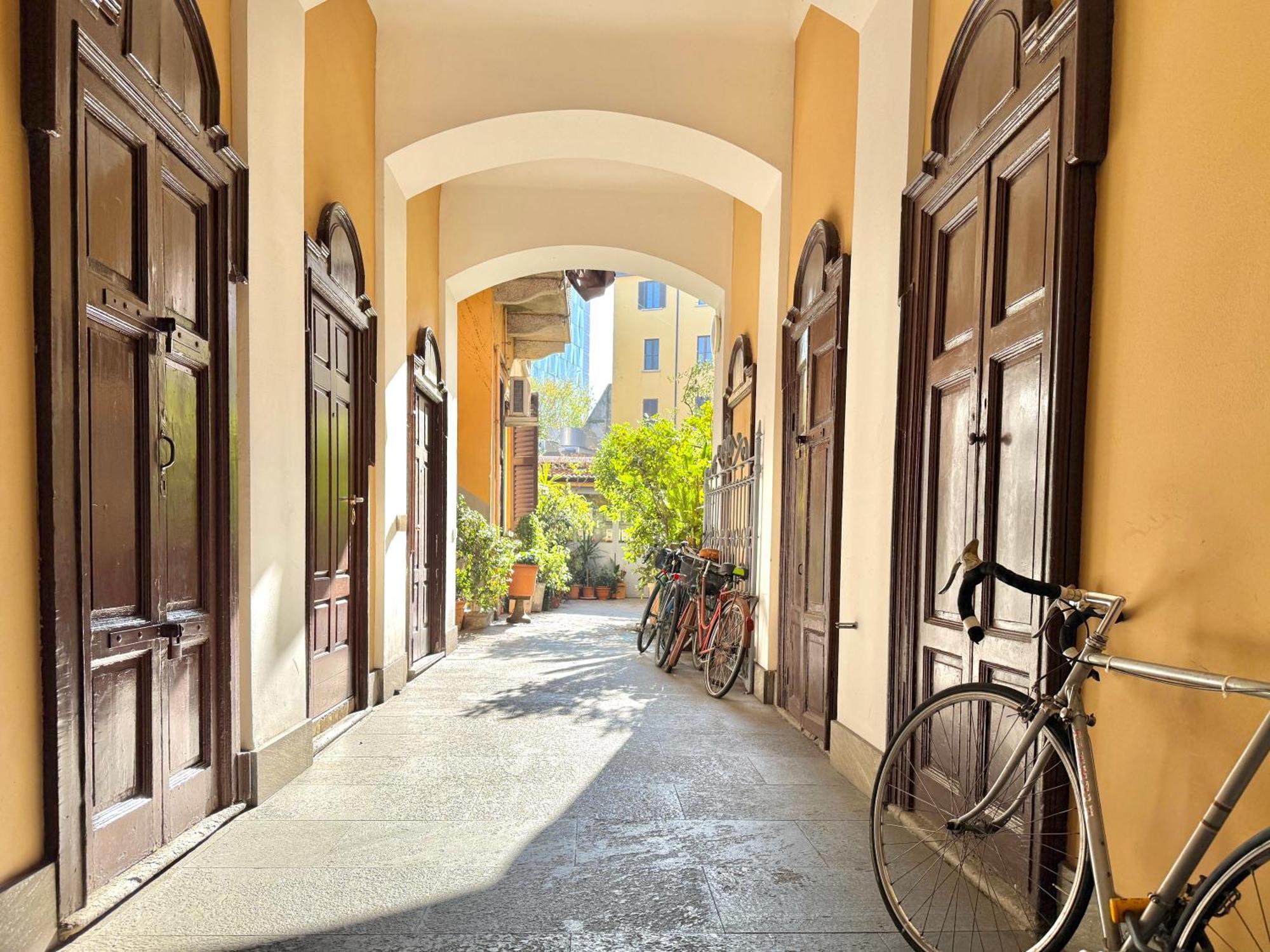 20 Off Milano Garibaldi Eleganza Centrale Exterior photo